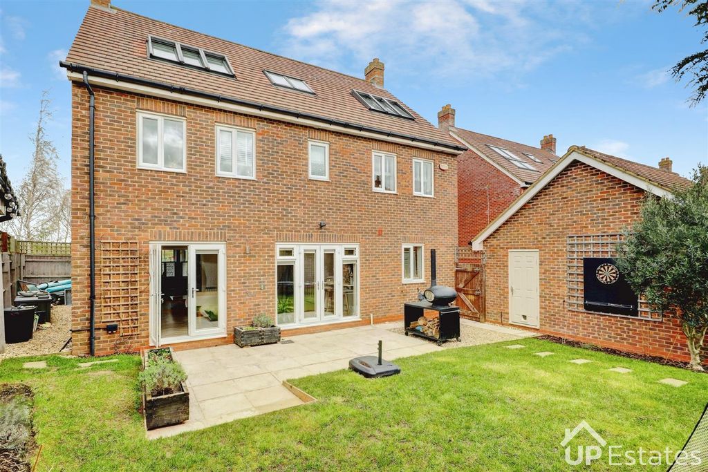 Additional image 33 of 6 bed detached house for saleGleneagles Close, Great Denham, Bedford MK40