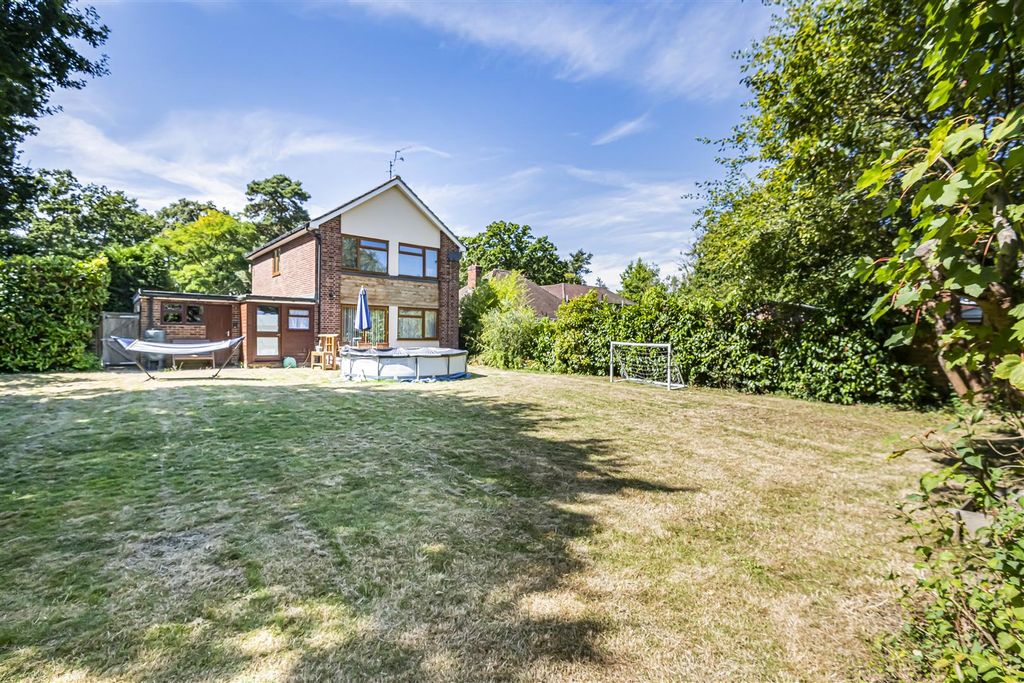 Additional image 15 of 4 bed detached house for saleShinfield Road, Shinfield, Reading RG2