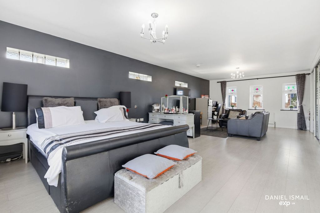 Additional image 26 of 8 bed detached house for saleWelbeck Drive, Langdon Hills, Basildon SS16