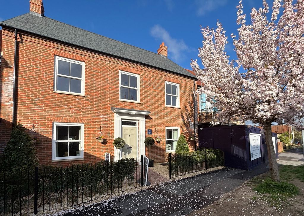 1 bed maisonette for saleThe Dean, Alresford, Hampshire SO24