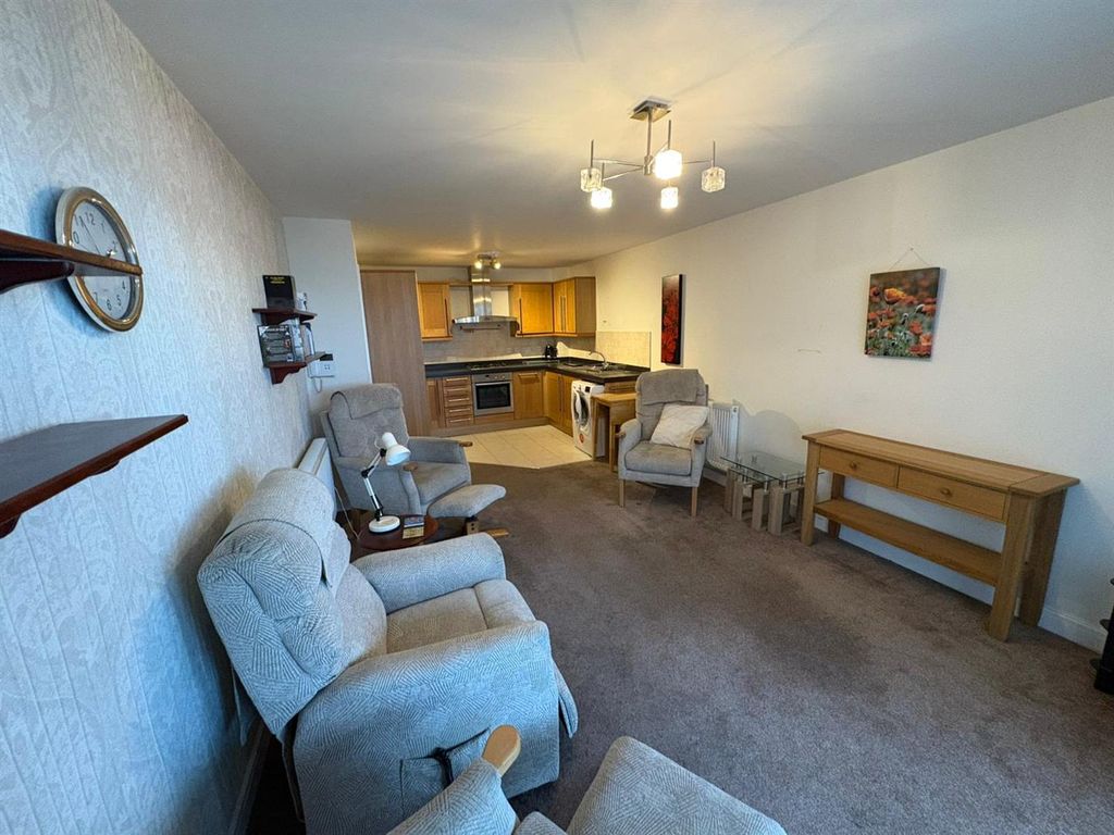 Additional image 4 of 2 bed flat for saleMarine Road, Rhos On Sea, Colwyn Bay LL28