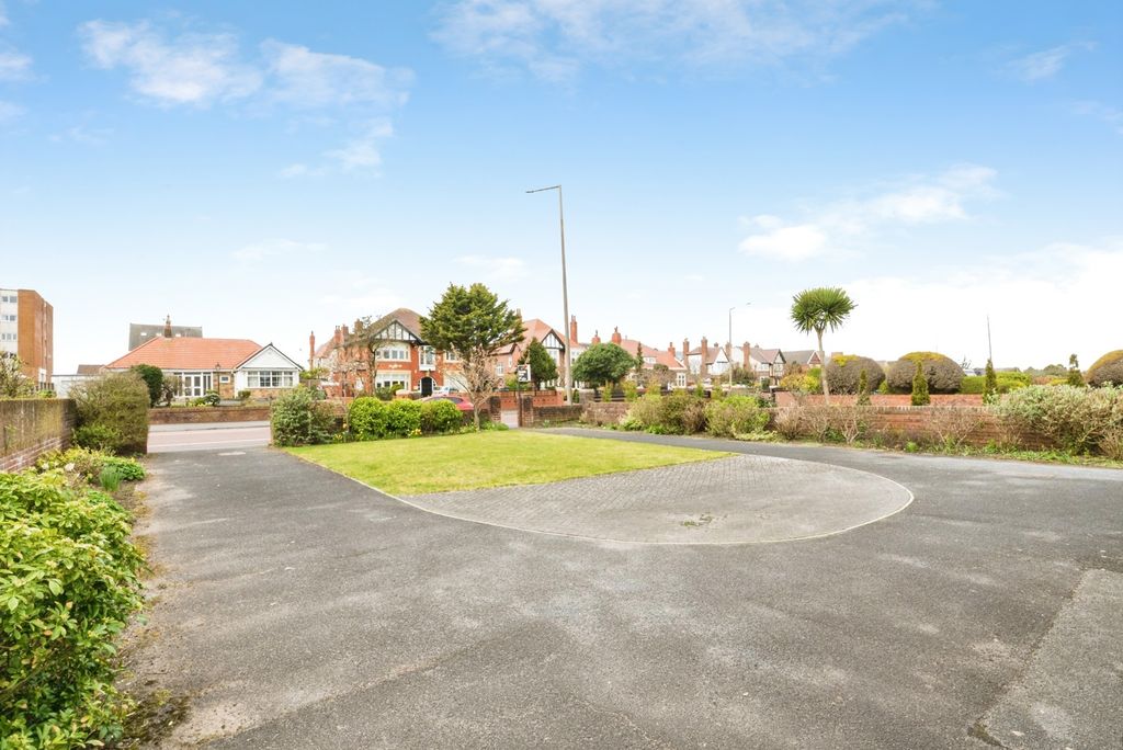 Additional image 26 of 3 bed bungalow for saleClifton Drive North, Lytham St. Annes, Lancashire FY8
