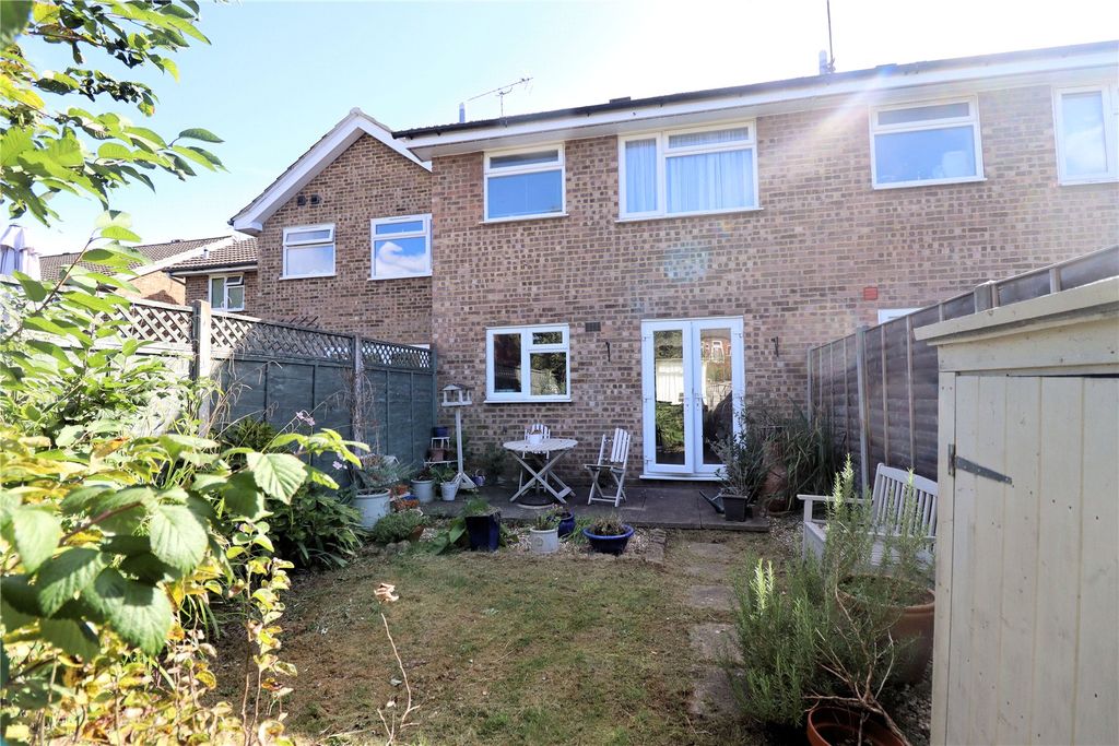 Additional image 12 of 3 bed terraced house for saleWoking, Surrey GU21