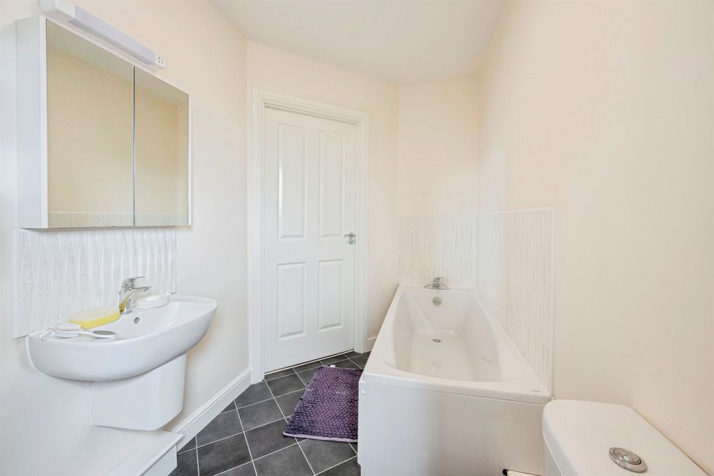 Additional image 4 of 2 bed flat for saleCarr House Road, Hyde Park, Doncaster DN4
