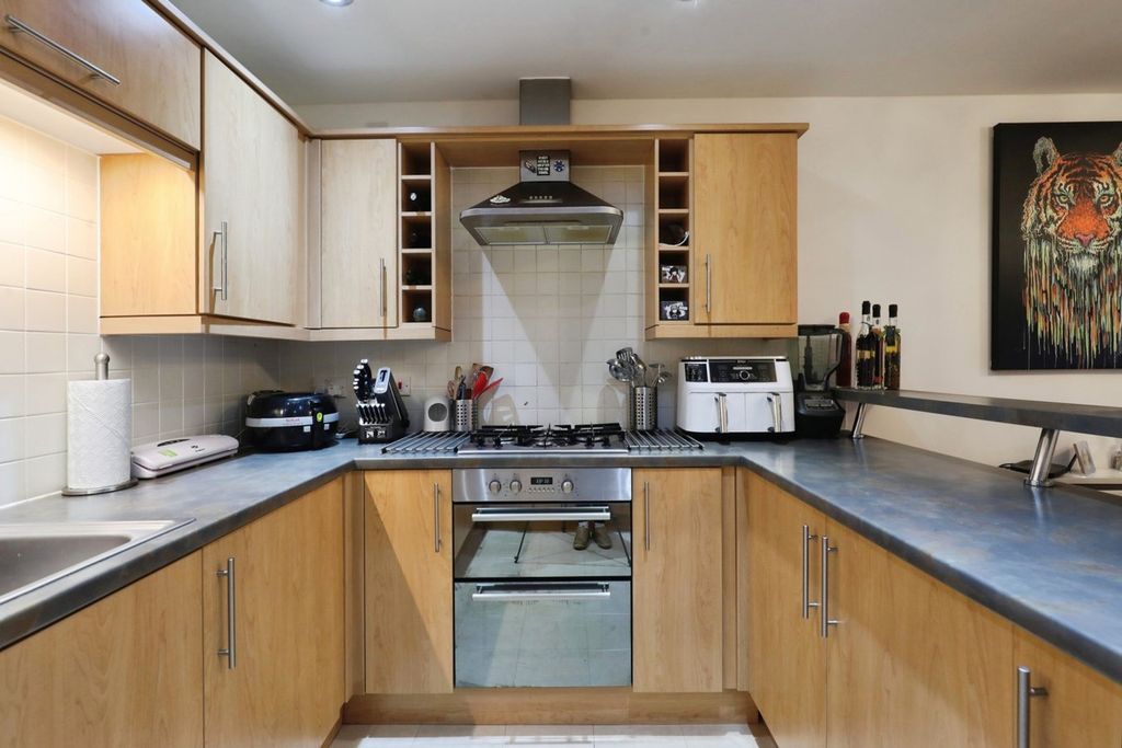 Additional image 6 of 2 bed flat for saleBritannia Road, Banbury OX16