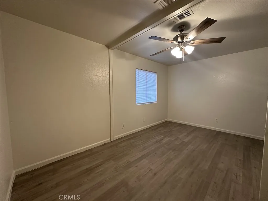 11807 Lupin Rd, Adelanto, CA 92301 photo 4