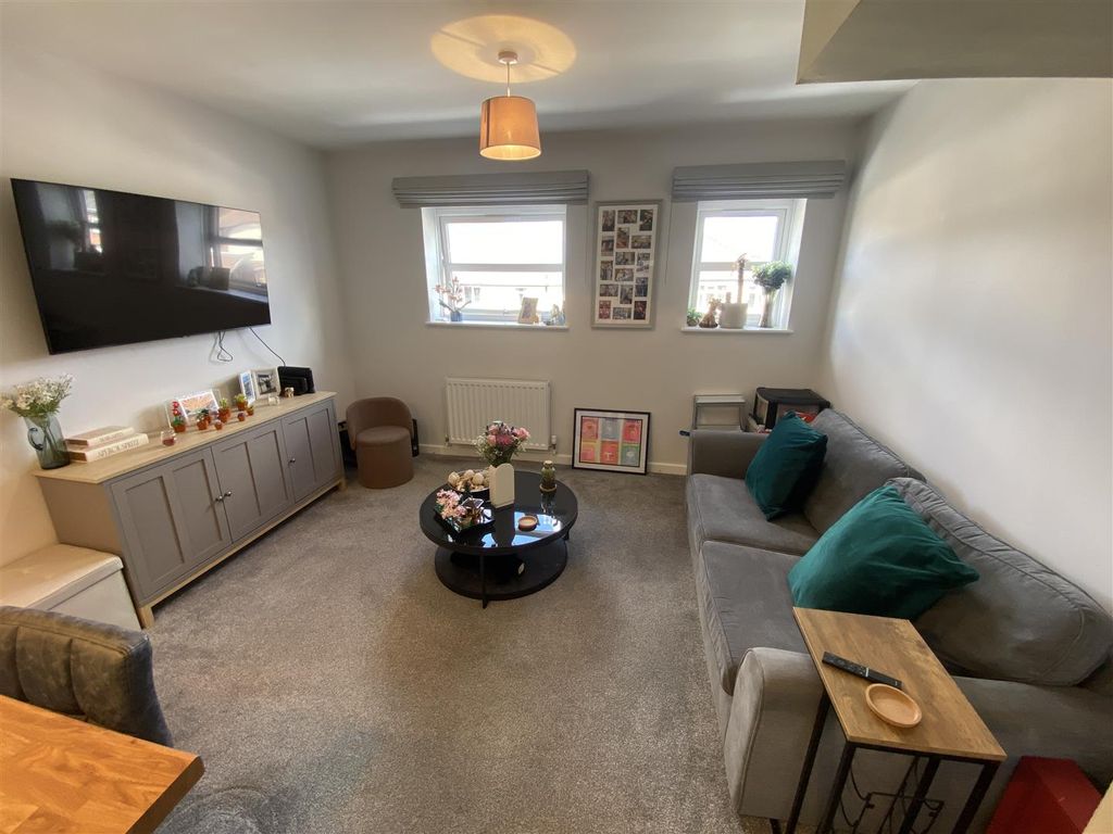 Additional image 2 of 2 bed flat for saleAdam Street, Kidderminster DY11