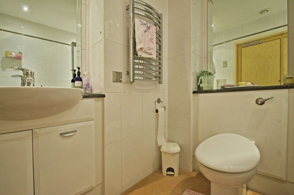 Additional image 11 of 2 bed flat for saleHavannah Street, Cardiff CF10