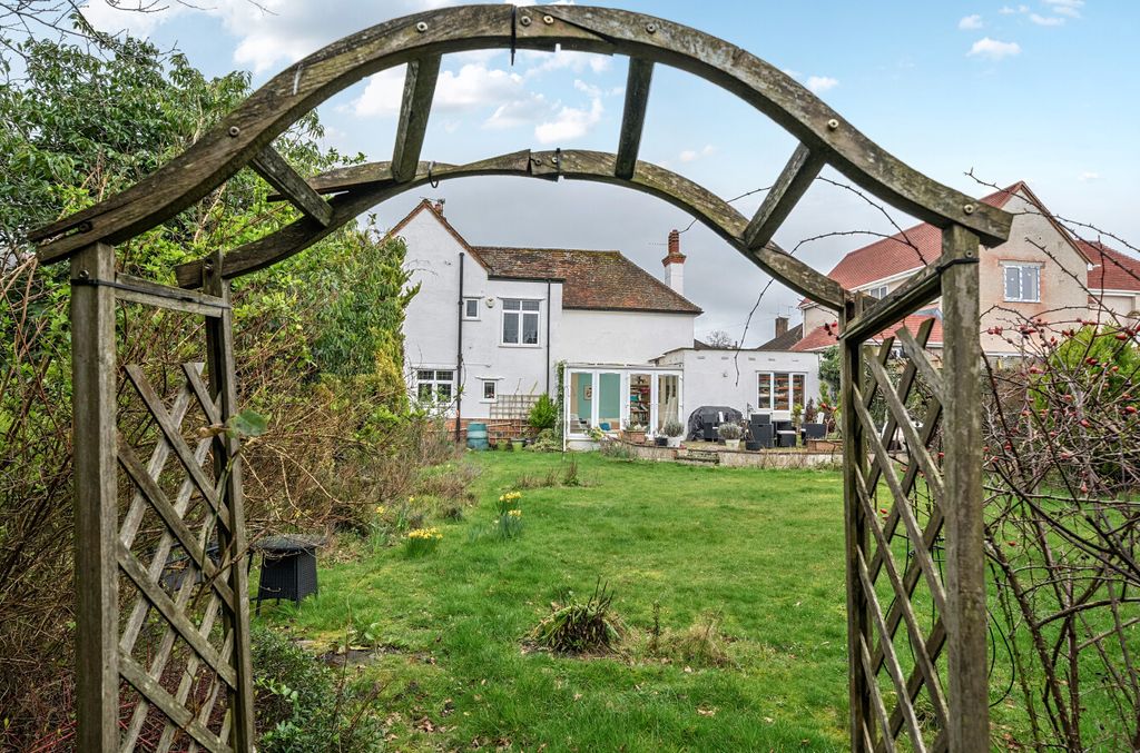 Additional image 19 of 4 bed detached house for saleCranmore Lane, Aldershot, Hampshire GU11