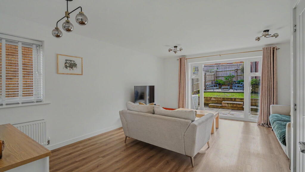 Additional image 6 of Hawthorn Way, Birmingham, B38 9AT