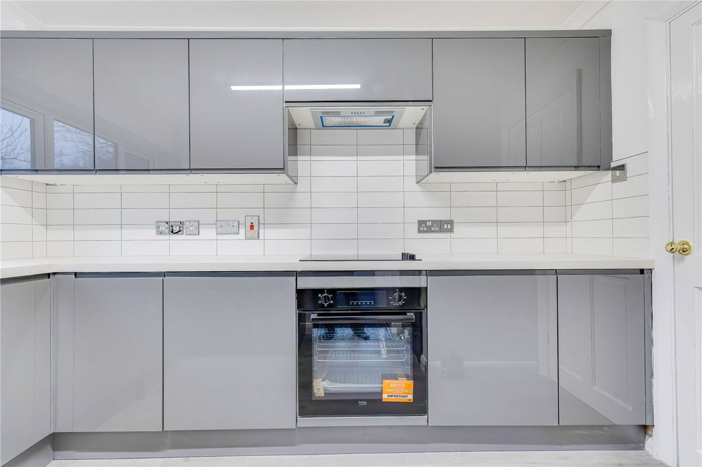 Additional image 2 of 3 bed semi-detached house for saleOrmonde Close, Penylan, Cardiff CF23