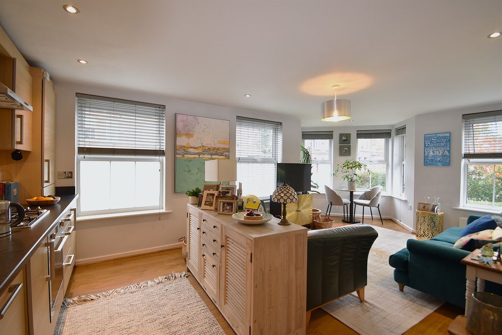 Additional image 2 of 2 bed flat for saleWolverton House, George Street, Alderley Edge SK9