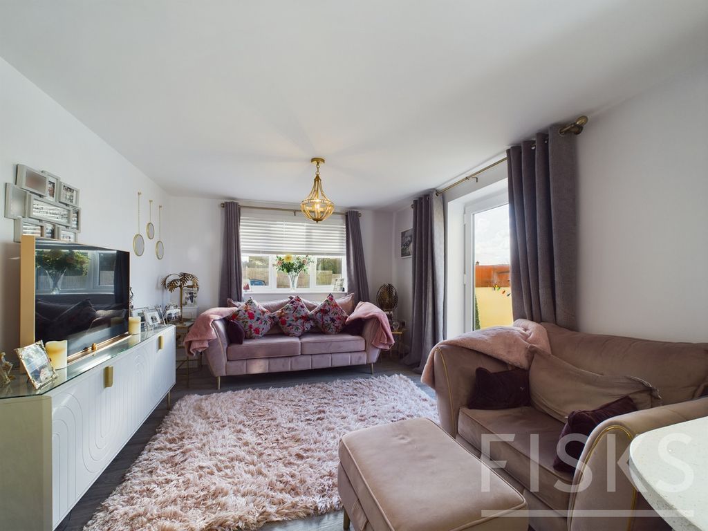Additional image 3 of 2 bed flat for saleLondon Road, Benfleet SS7