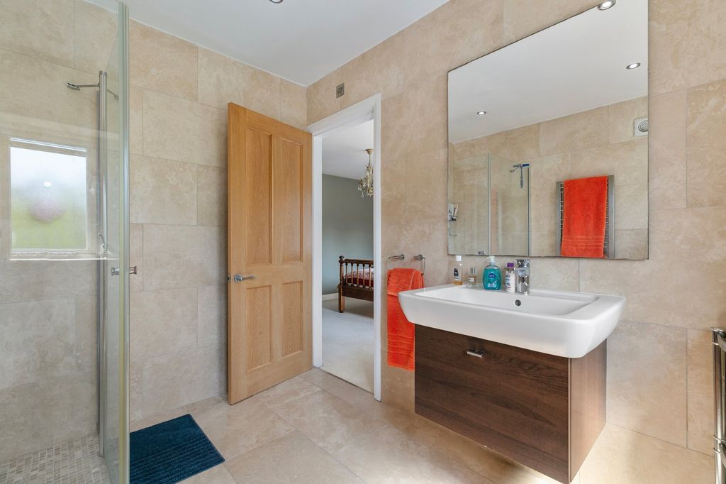 Additional image 22 of 4 bed detached house for salePark Drive, Bingley, West Yorkshire BD16