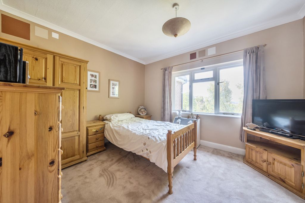 Additional image 31 of 8 bed detached house for saleFremantle Road, Belvedere DA17