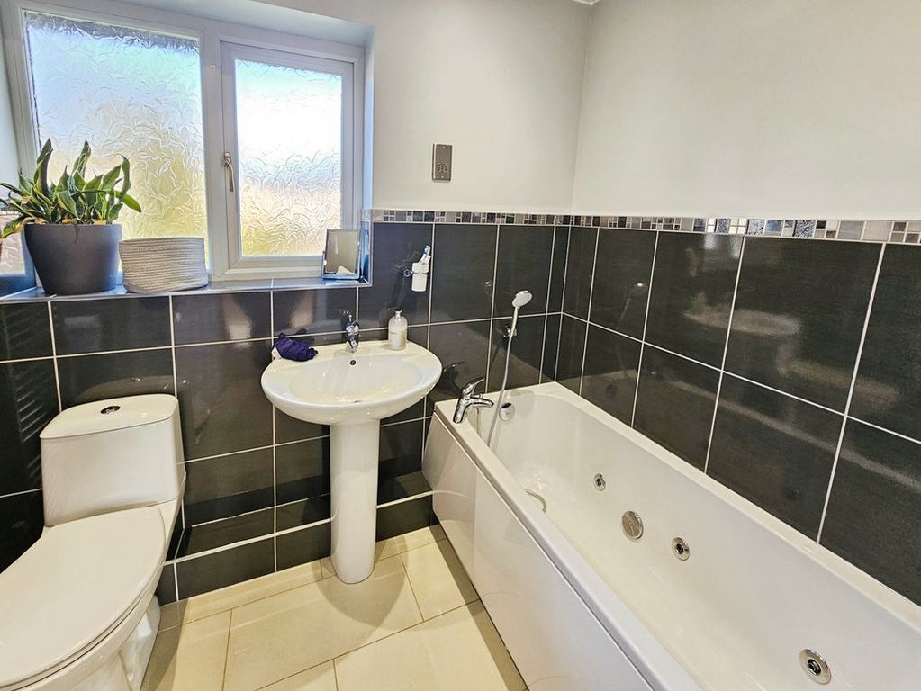 Additional image 14 of 4 bed property for saleDunstanburgh Close, Bedlington NE22