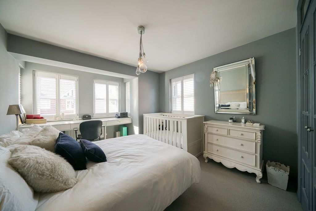Additional image 10 of 4 bed detached house for saleElizabeth II Avenue, Berkhamsted, Hertfordshire HP4