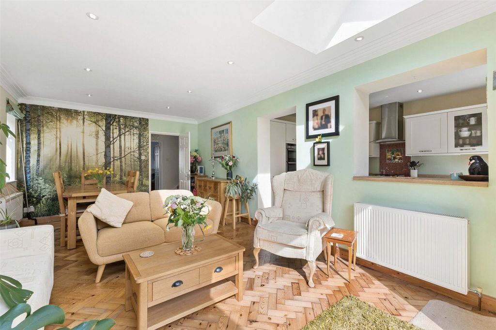 Additional image 5 of 3 bed detached house for saleChawton Park Road, Alton GU34