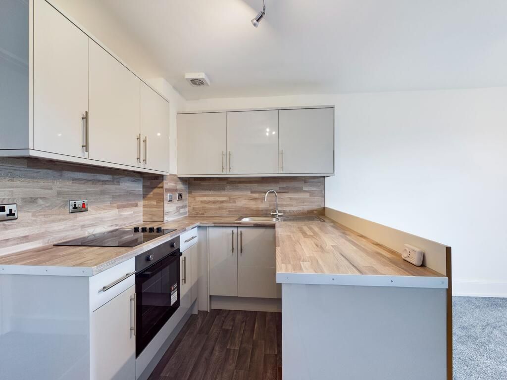 Additional image 2 of 1 bed flat for saleHigh Street, Lydney GL15