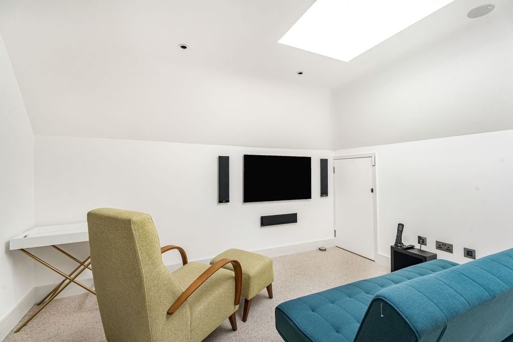 Additional image 30 of 5 bed detached house for sale137 Kimbolton Road, Bedford, Bedfordshire MK41