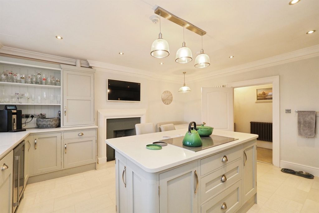 Additional image 2 of 2 bed flat for saleThe Mansion Aston Hall Drive, Aston-On-Trent, Derby DE72