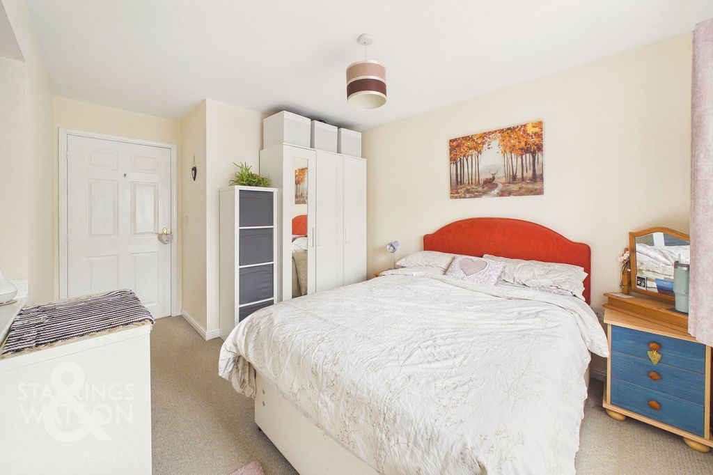 Additional image 3 of 2 bed flat for saleWashington Drive, Watton, Thetford IP25