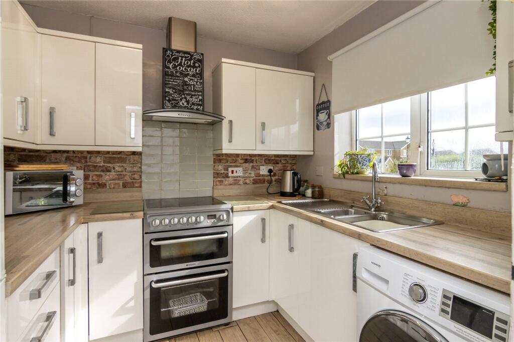 Additional image 4 of Evesham Avenue, Yeovil, Somerset, BA21