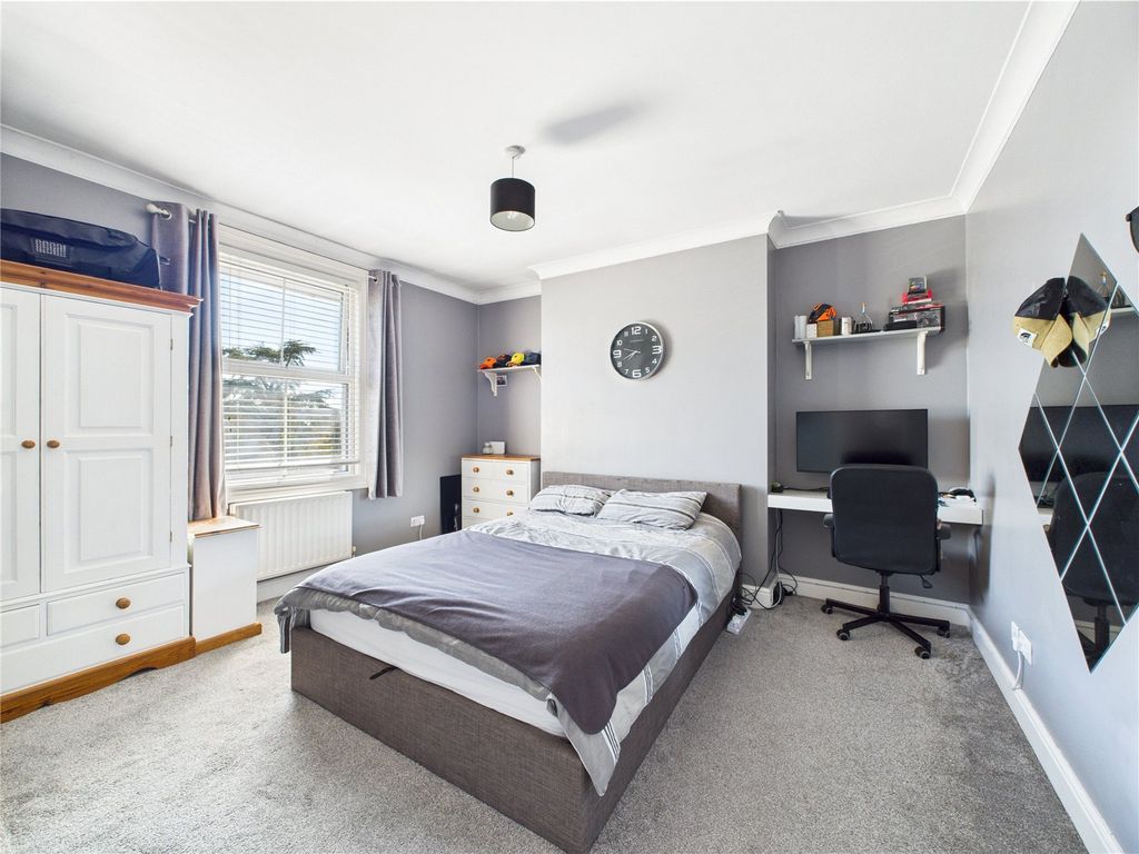 Additional image 6 of 3 bed flat for saleAsh Road, Aldershot, Hampshire GU12