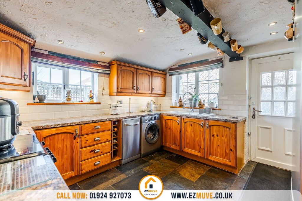 Additional image 9 of 3 bed semi-detached house for saleThorncliffe Road, Batley WF17