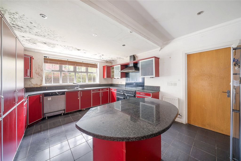 Additional image 3 of 4 bed detached house for saleDeveraux Close, Beckenham BR3
