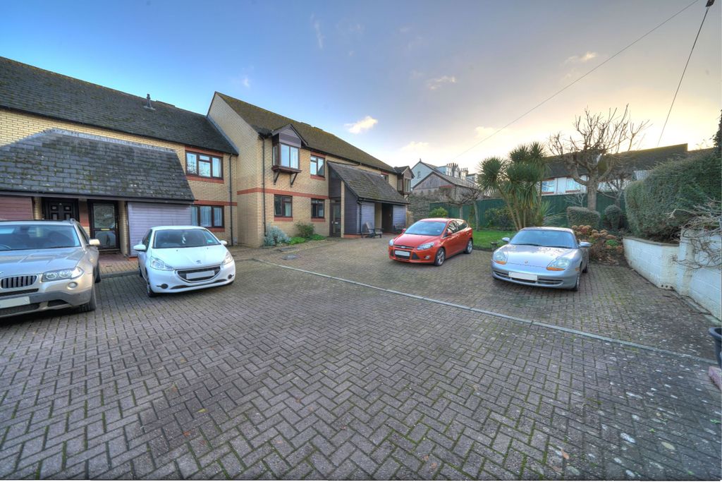 Additional image 14 of 2 bed flat for saleNewport, Barnstaple EX32