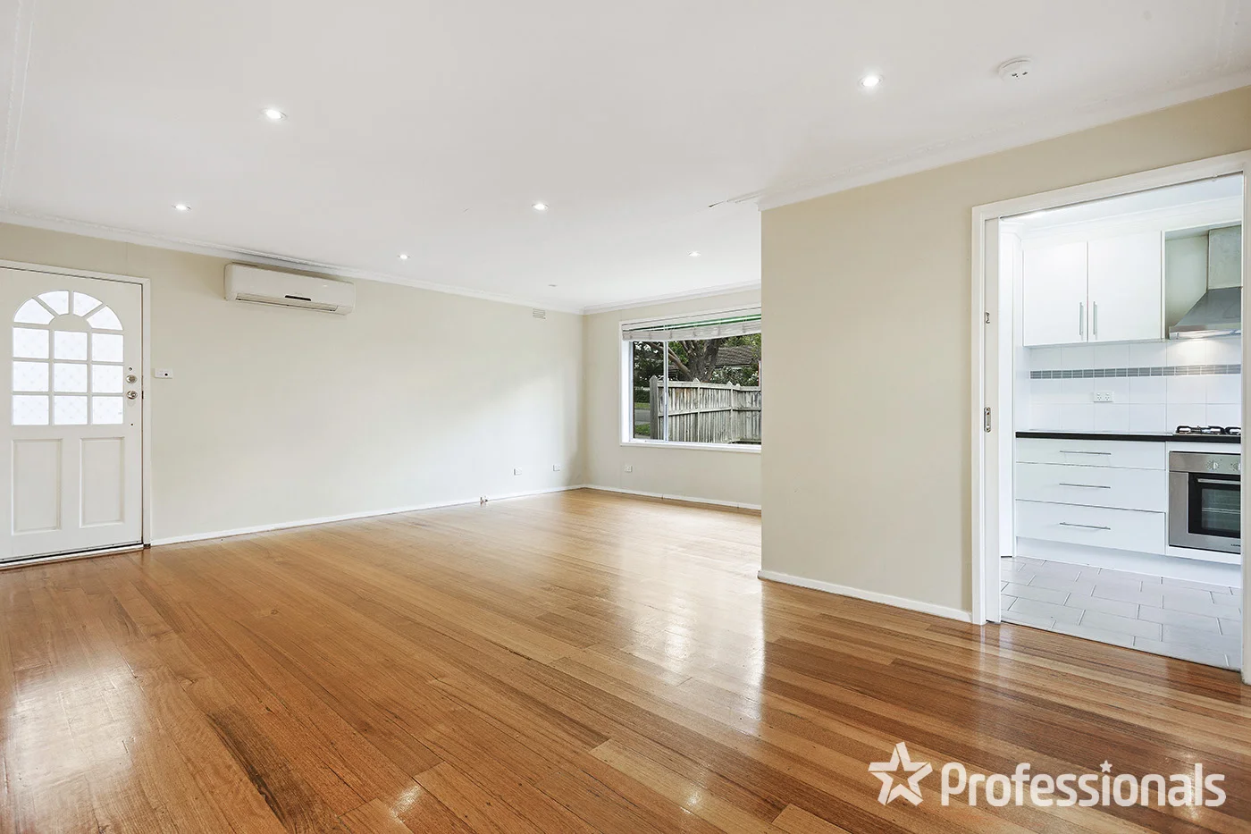 Additional image 3 of 4/18 Great Ryrie Street, Ringwood VIC 3134