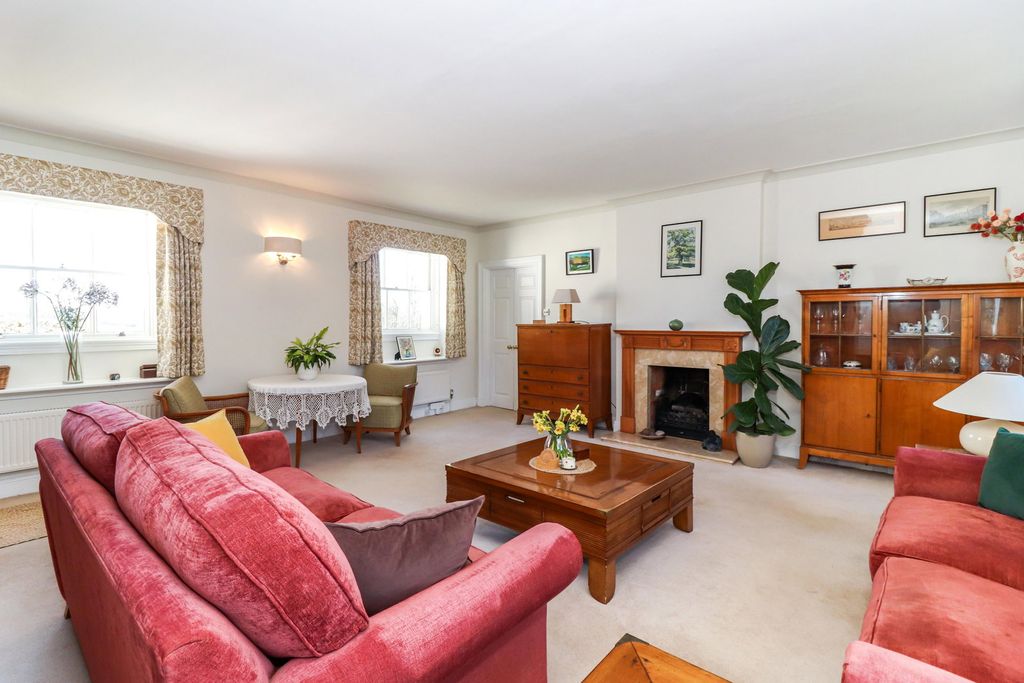 Additional image 3 of 2 bed flat for saleShardeloes, Missenden Road, Amersham HP7