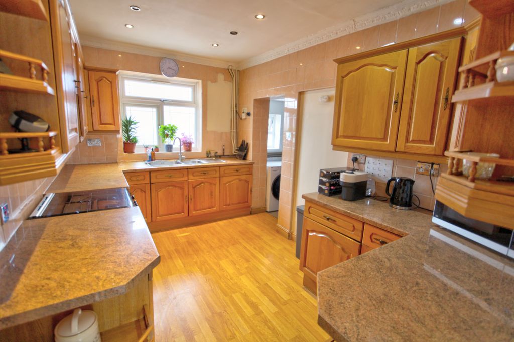 Additional image 6 of 5 bed detached house for saleEngine Lane, Wednesbury WS10