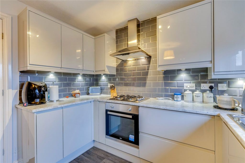 2 bed end terrace house for saleHind Close, Pengam Green, Cardiff CF24