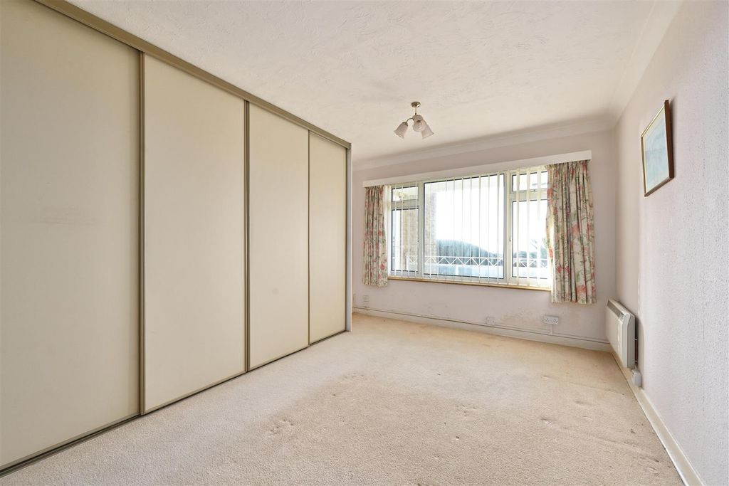 Additional image 10 of 2 bed flat for saleWest Parade, Bexhill-On-Sea TN39