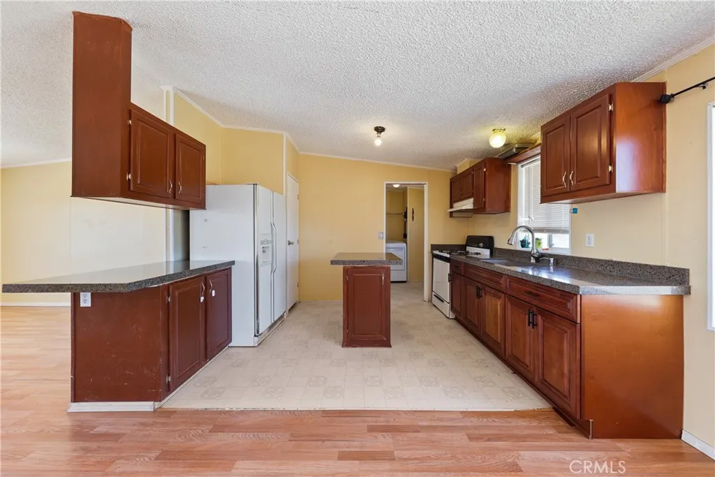 Additional image 6 of 8195 Alta Mesa Road, Oak Hills, CA 92344