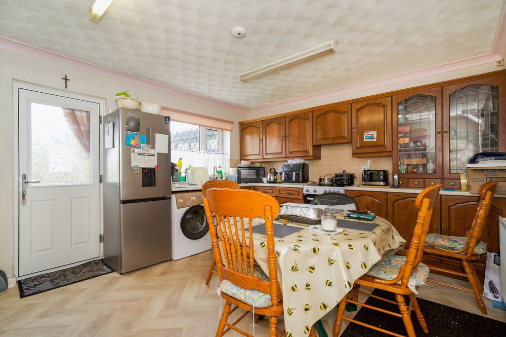 Additional image 2 of 2 bed semi-detached house for saleNanny Marr Road, Barnsley S73