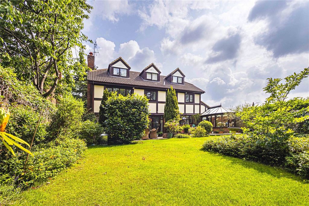 Additional image 3 of 5 bed detached house for saleThe Beech, Gravel Path, Berkhamsted, Hertfordshire HP4
