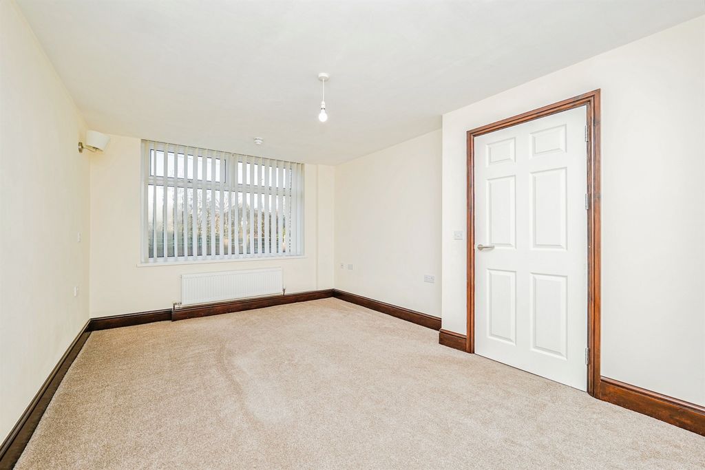 Additional image 32 of 5 bed semi-detached house for salePort Road East, Barry CF62