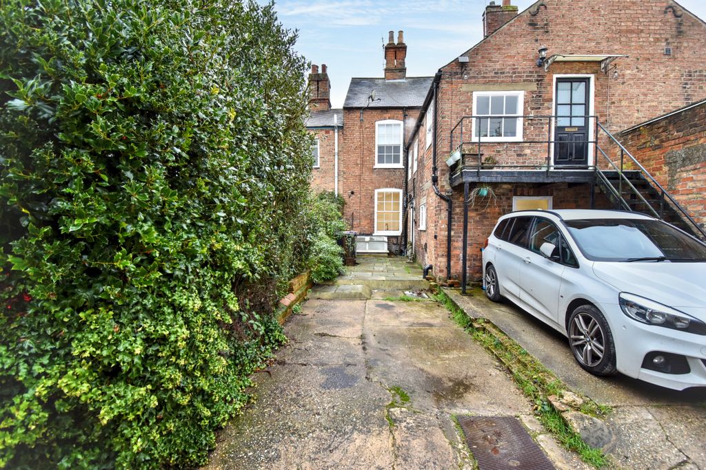 Additional image 8 of 2 bed maisonette for sale35A George Street, Louth LN11