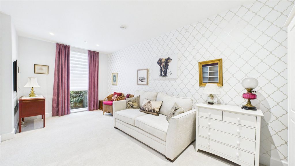 Additional image 5 of 2 bed flat for saleHorsell, Woking, Surrey GU21