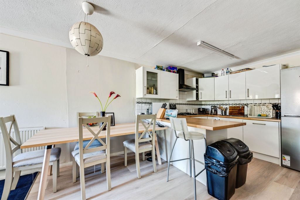 Additional image 3 of 3 bed flat for saleBesselsleigh Road, Wootton, Abingdon OX13