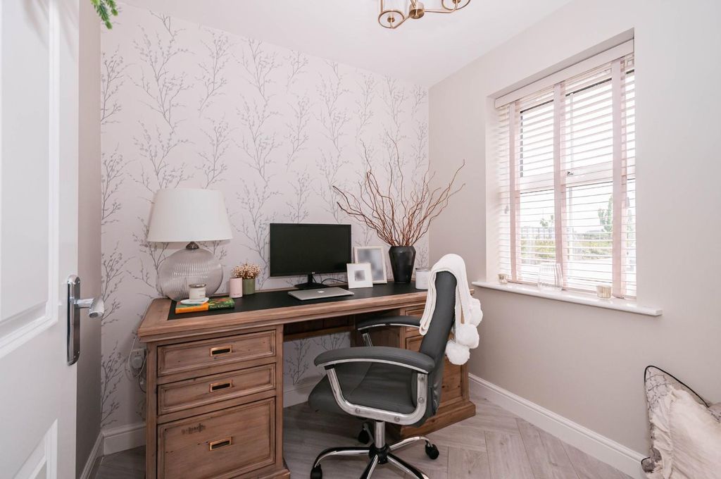 Additional image 7 of 4 bed property for saleWinter Place, Beverley HU17