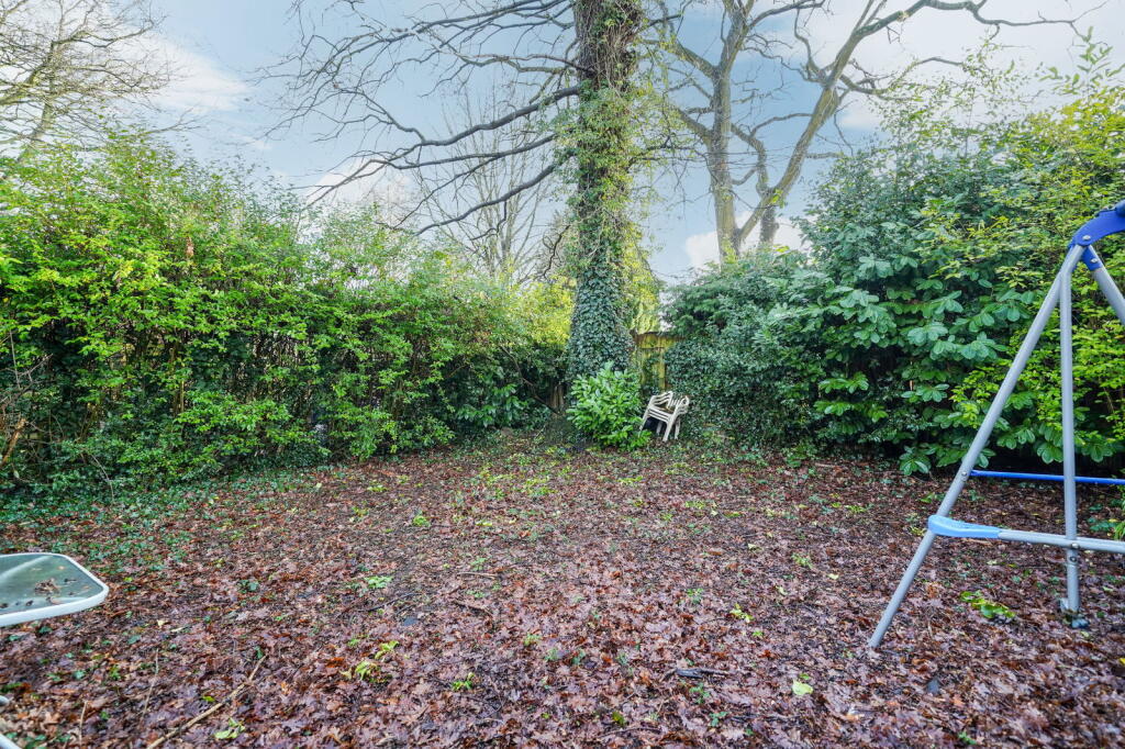 Additional image 12 of Featherstone Close, Shirley