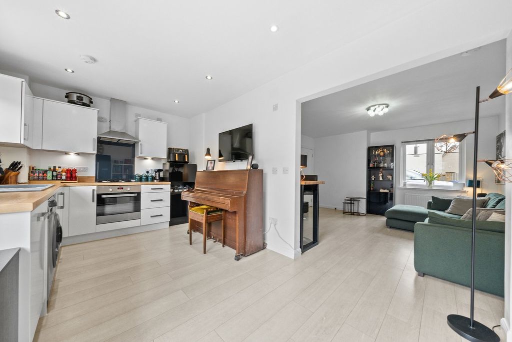 Additional image 7 of 3 bed semi-detached house for saleLapwing Place, Alloa FK10