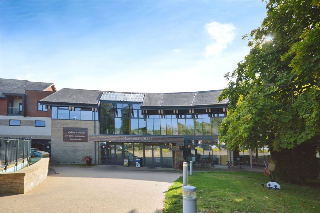 1 bed flat for saleHall Farm Road, Swadlincote, Derbyshire DE11