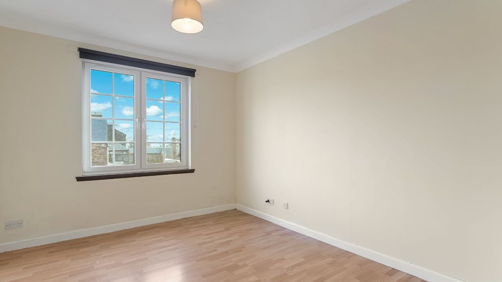 Additional image 3 of 2 bed flat for saleHigh Street, Perth And Kinross, Auchterarder PH3