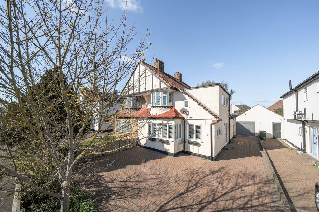 Additional image 19 of 4 bed semi-detached house for saleGlynde Road, Bexleyheath DA7