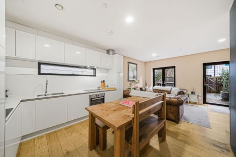 Senior Lane, Salford M3